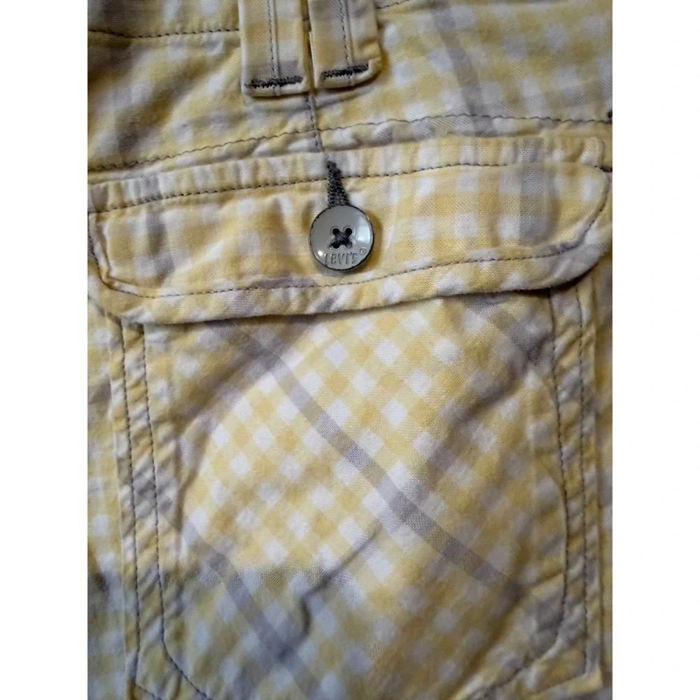 Levis Womens Yellow Gingham Plaid Casual Shorts Button Flap Pockets Est 1853 - Picture 7 of 10